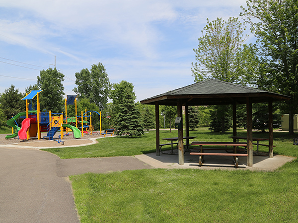 blackstone-park-playground2