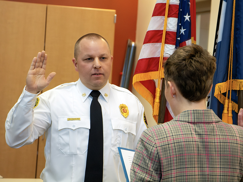 Chief Hanlin being sworn in